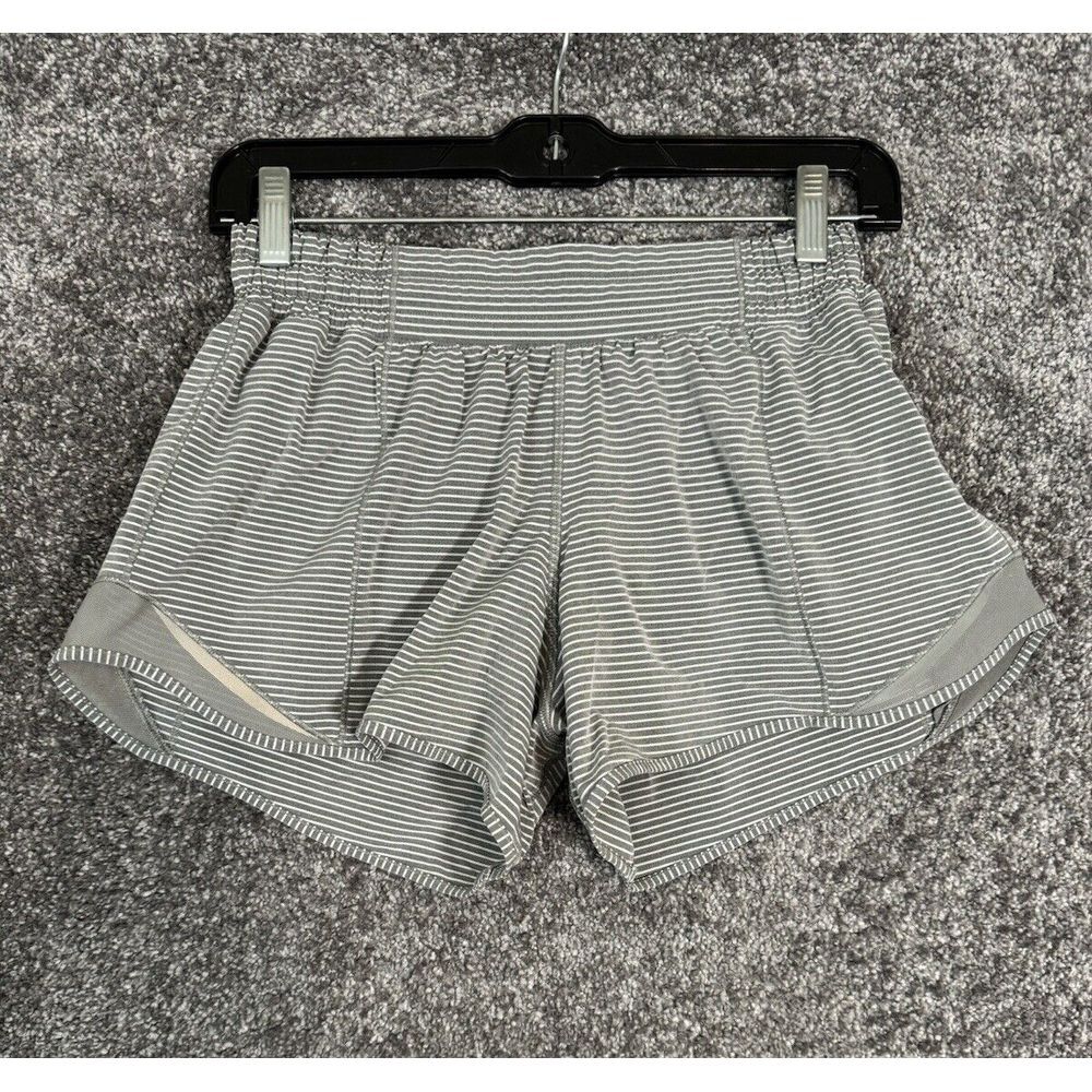 Lululemon Hotty Hot Short II Long 4 Inch Womens 6 Hype Stripe Raceway Grey White